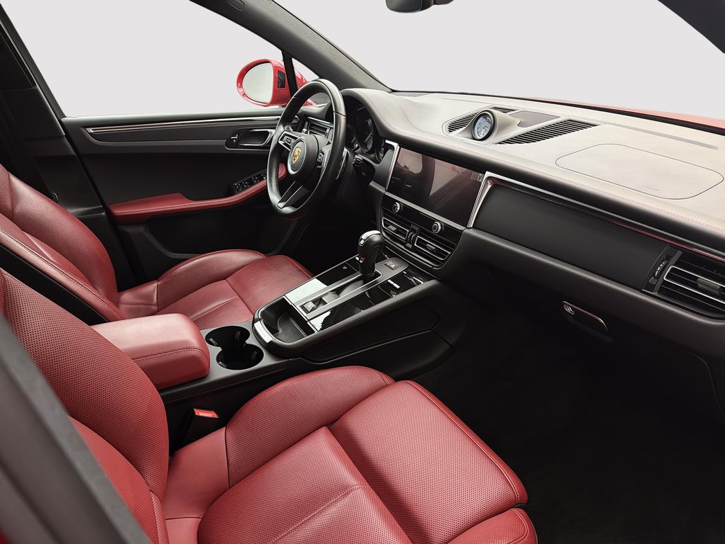 2022 Porsche Macan Premium Package Plus in Laval, Quebec - 27 - w1024h768px