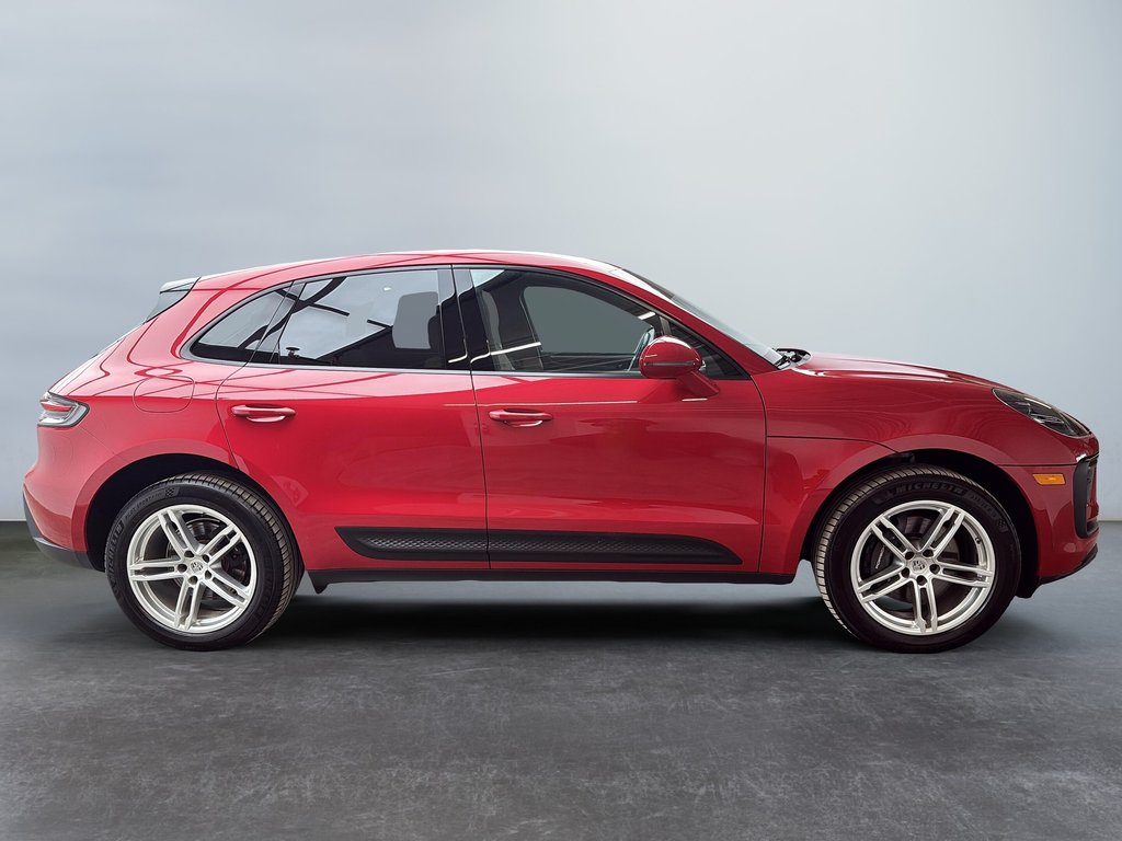 2022 Porsche Macan Toit panoramique in Laval, Quebec - 5 - w1024h768px