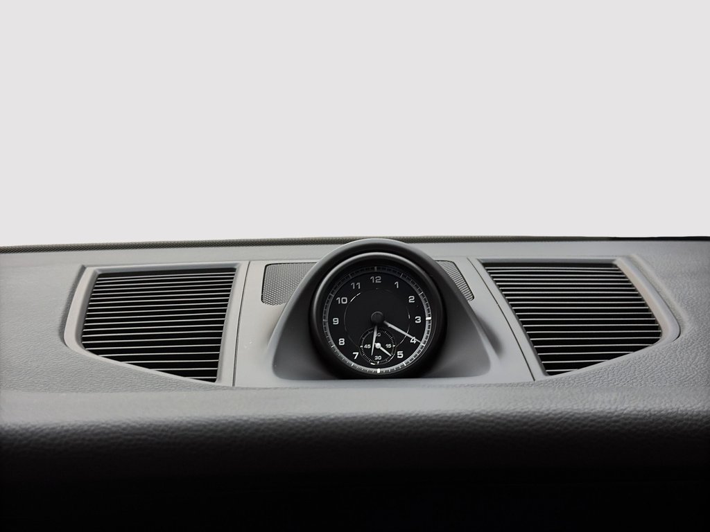 2022 Porsche Macan Toit panoramique in Laval, Quebec - 18 - w1024h768px