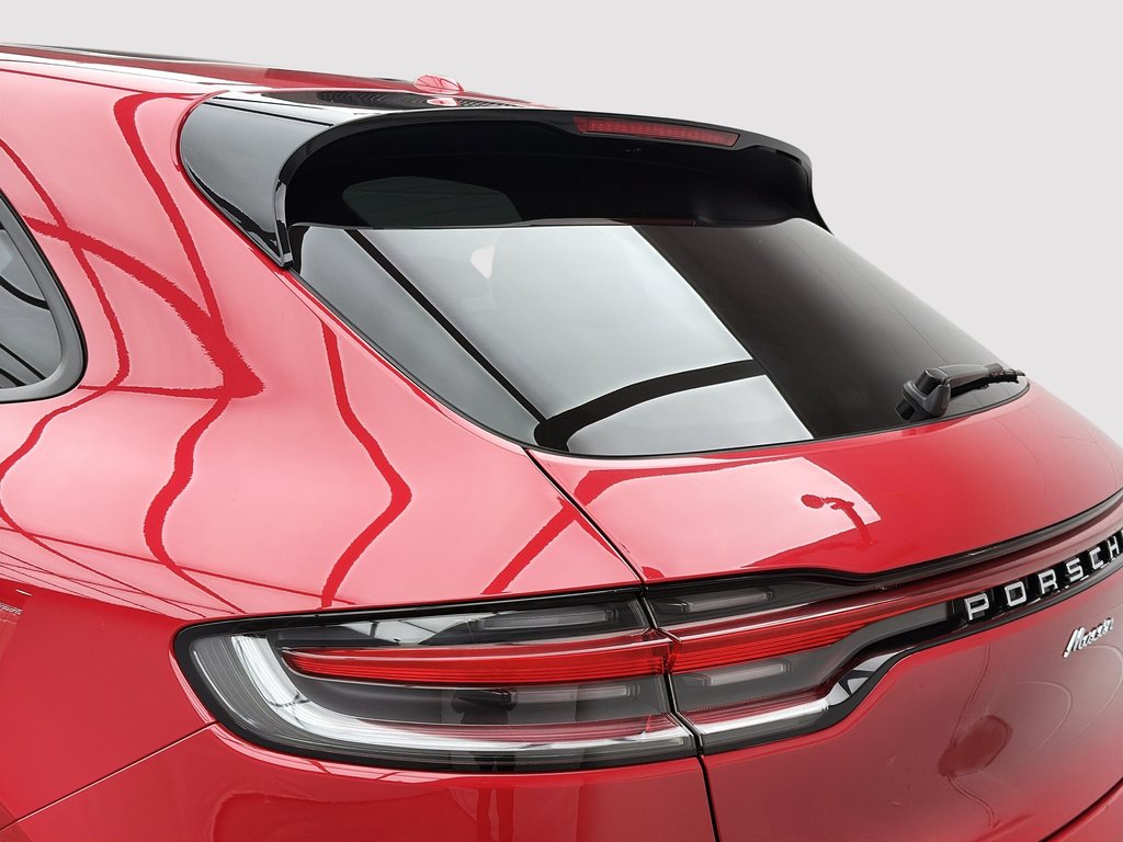 2022 Porsche Macan Toit panoramique in Laval, Quebec - 10 - w1024h768px