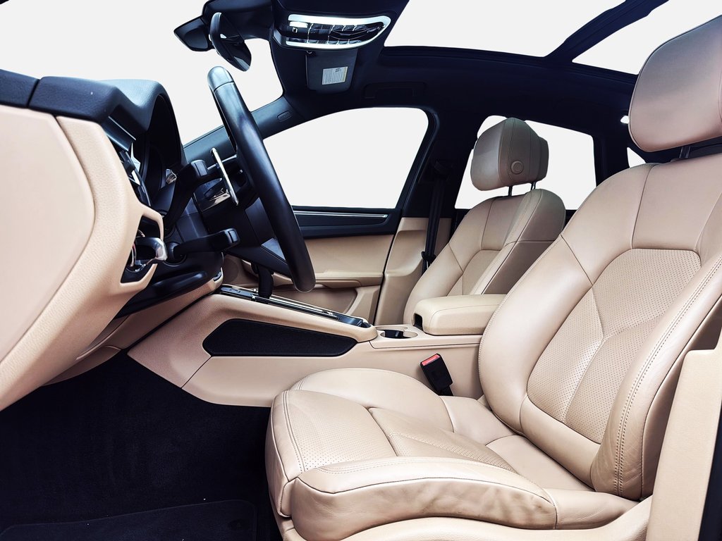 2022 Porsche Macan Toit panoramique in Laval, Quebec - 14 - w1024h768px