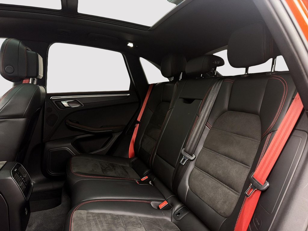 Porsche Macan GTS 2022 à Laval, Québec - 27 - w1024h768px