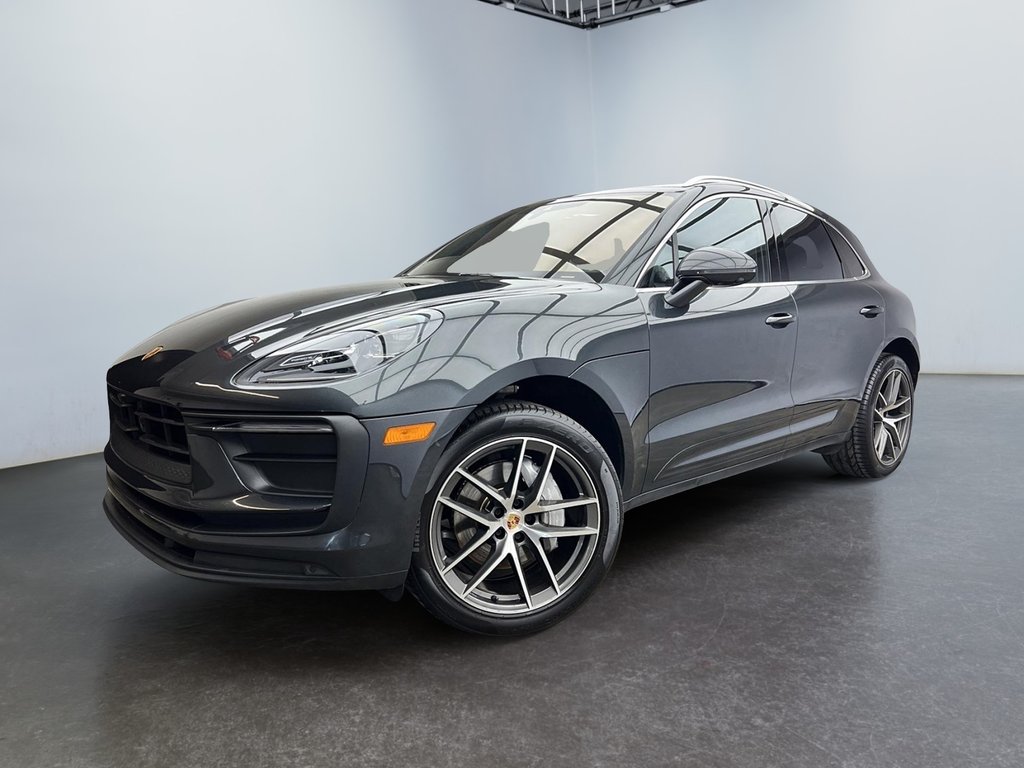 Macan Premium Package Plus 2023 à Laval, Québec - 1 - w1024h768px