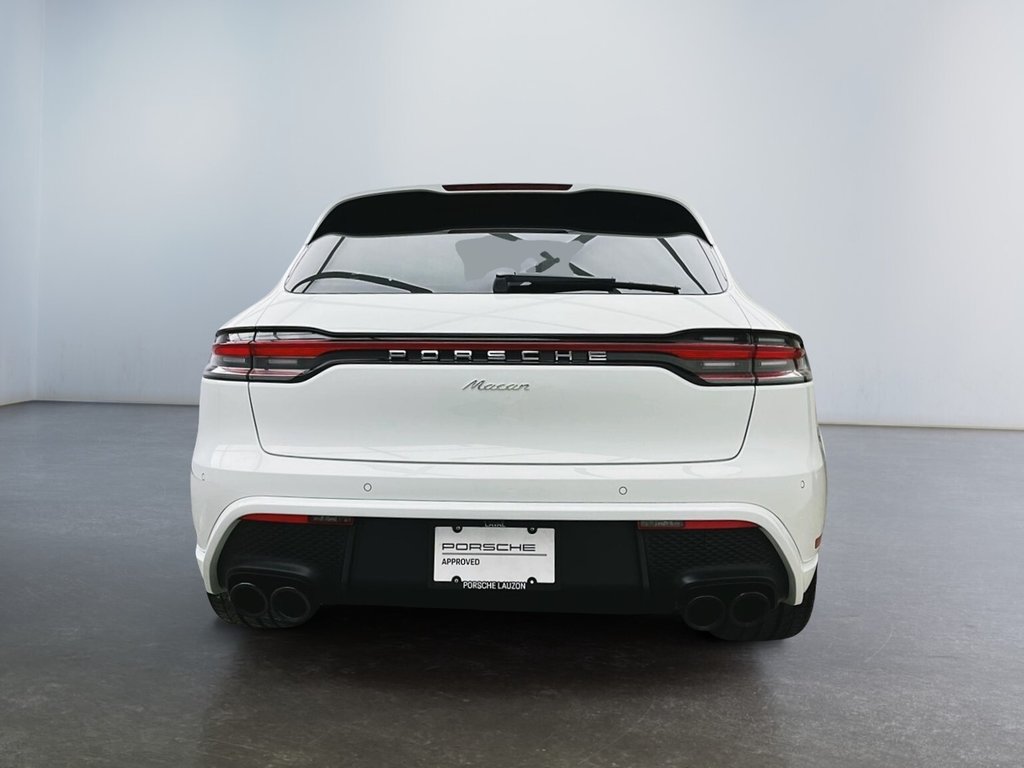 2023  Macan Premium Package Plus in Laval, Quebec - 4 - w1024h768px