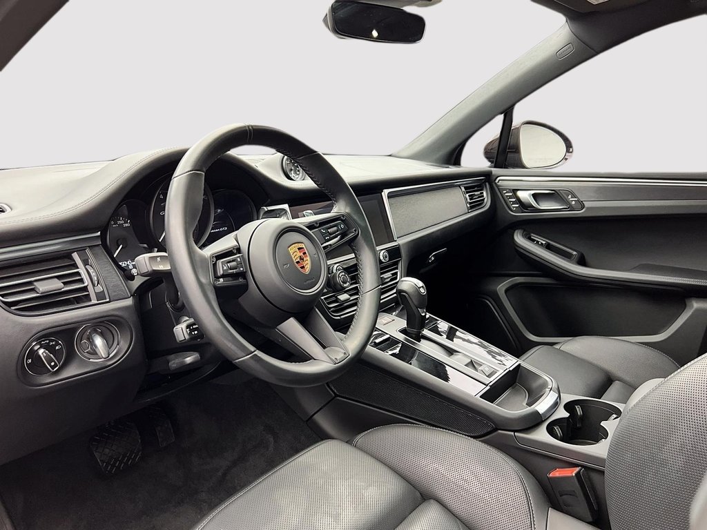 Macan GTS Premium Package Plus 2023 à Laval, Québec - 14 - w1024h768px