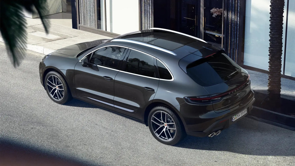 Macan Premium Package Plus 2023 à Laval, Québec - 5 - w1024h768px