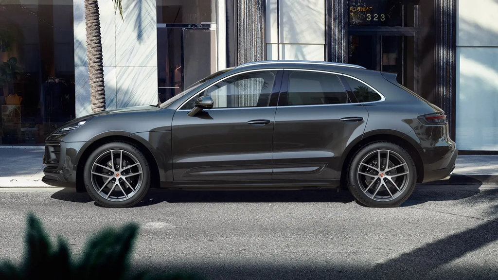 Macan Premium Package Plus 2023 à Laval, Québec - 6 - w1024h768px