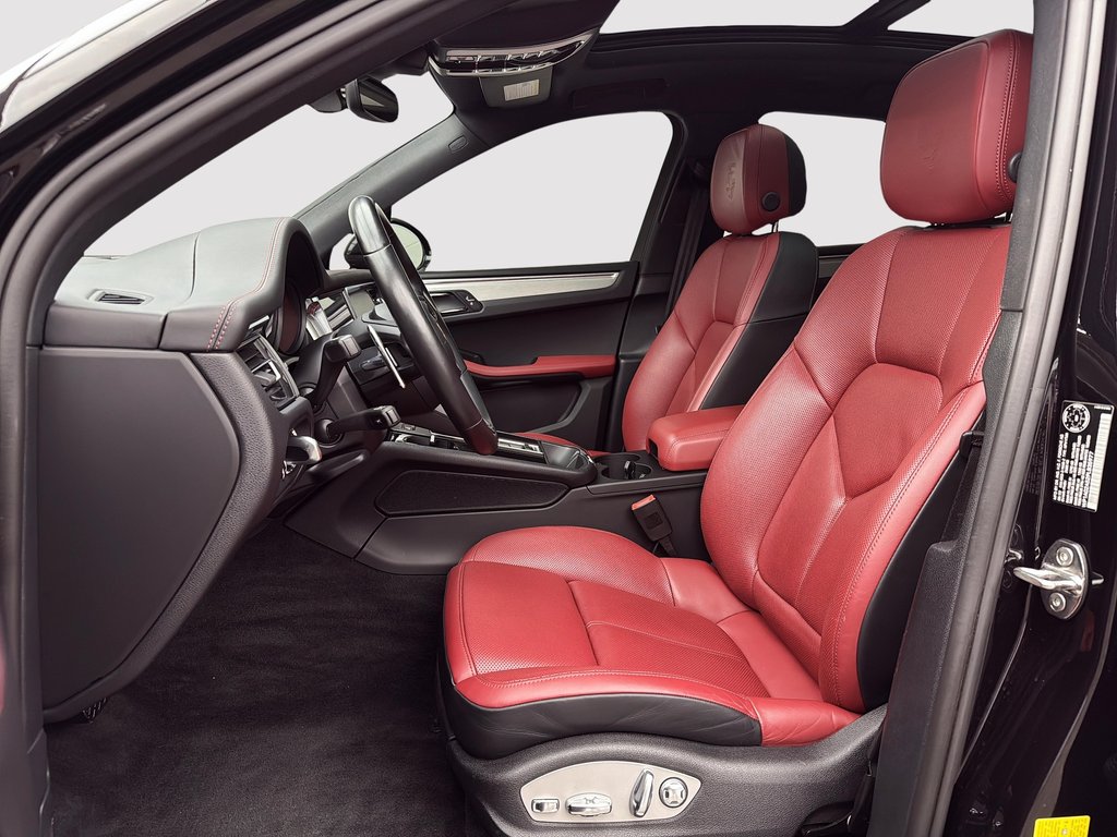 Porsche Macan S V6 Premium Package Plus 2023 à Laval, Québec - 15 - w1024h768px