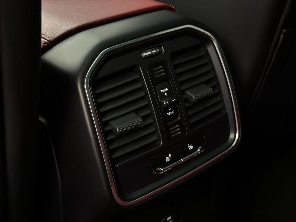 Porsche Macan S V6 Premium Package Plus 2023 à Laval, Québec - 34 - w1024h768px