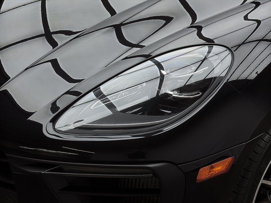 Porsche Macan S V6 Premium Package Plus 2023 à Laval, Québec - 11 - w1024h768px