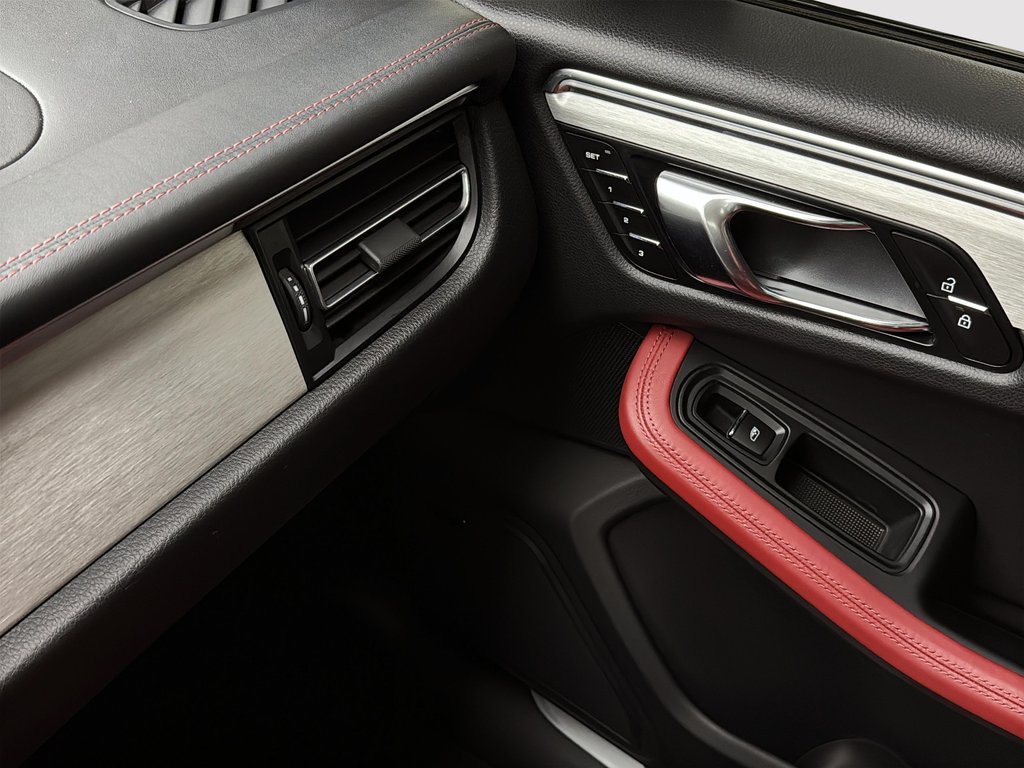 Porsche Macan S V6 Premium Package Plus 2023 à Laval, Québec - 33 - w1024h768px