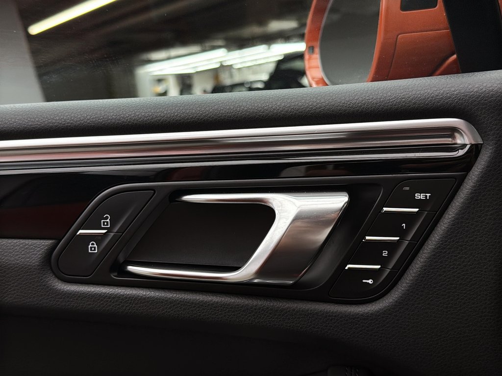 Porsche Macan S V6 Premium Package Plus 2023 à Laval, Québec - 29 - w1024h768px