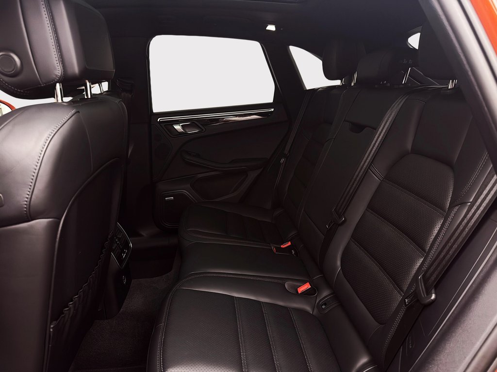 Porsche Macan S V6 Premium Package Plus 2023 à Laval, Québec - 23 - w1024h768px