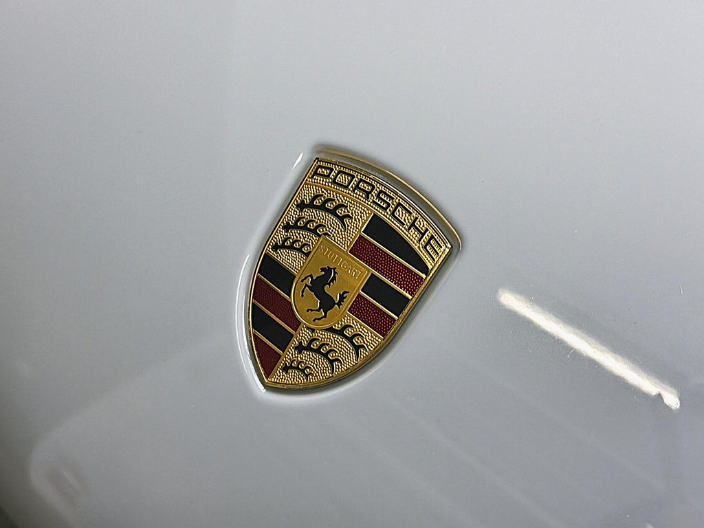 2023 Porsche Macan S V6 Premium Package Plus in Laval, Quebec - 7 - w1024h768px