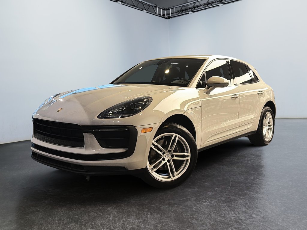 2023 Porsche Macan Premium Package Plus in Laval, Quebec - 1 - w1024h768px