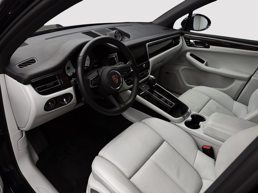 2023 Porsche Macan AWD in Laval, Quebec - 24 - w1024h768px