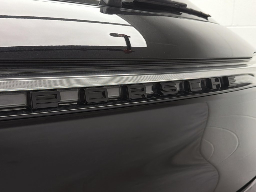 2023 Porsche Macan in Laval, Quebec - 7 - w1024h768px