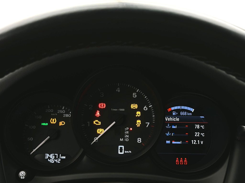 2023 Porsche Macan in Laval, Quebec - 18 - w1024h768px