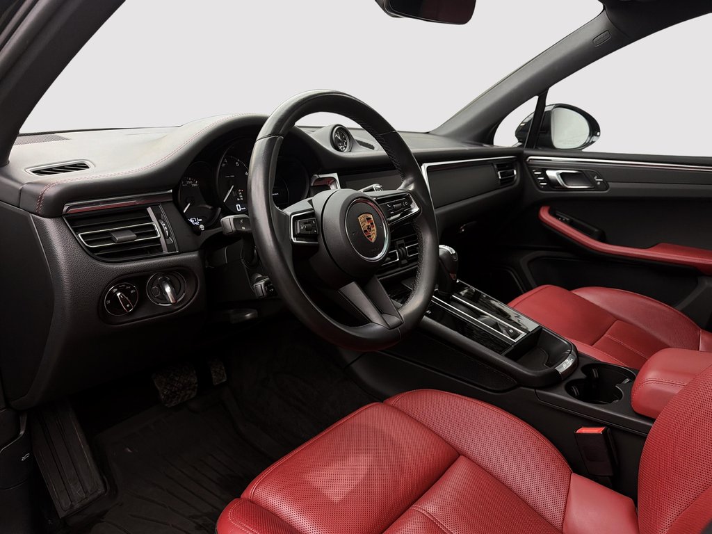 2023 Porsche Macan in Laval, Quebec - 12 - w1024h768px