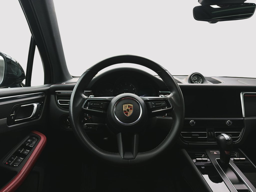 2023 Porsche Macan in Laval, Quebec - 15 - w1024h768px