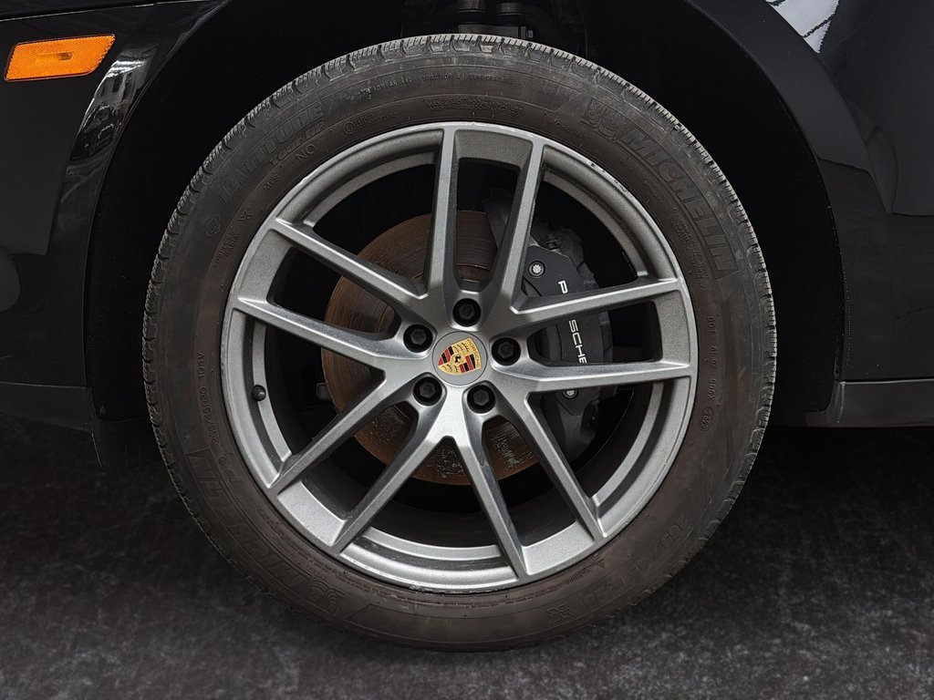 2023 Porsche Macan in Laval, Quebec - 10 - w1024h768px