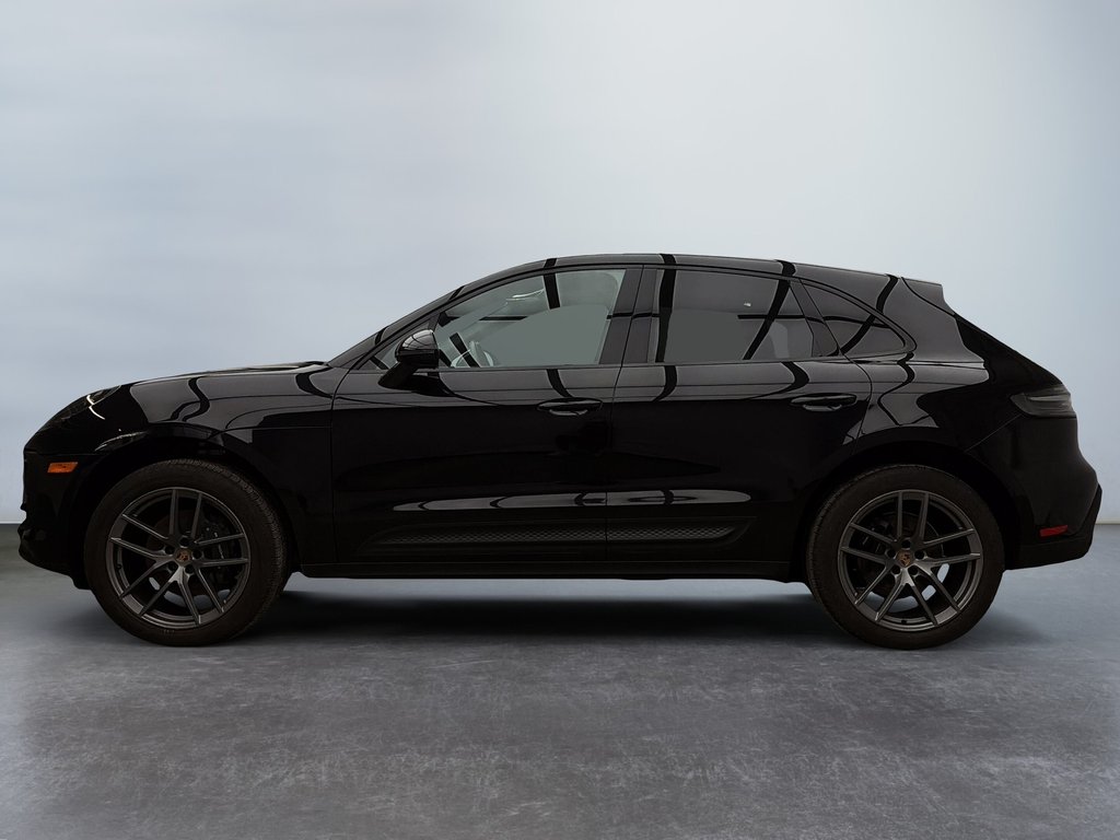 2023 Porsche Macan in Laval, Quebec - 2 - w1024h768px
