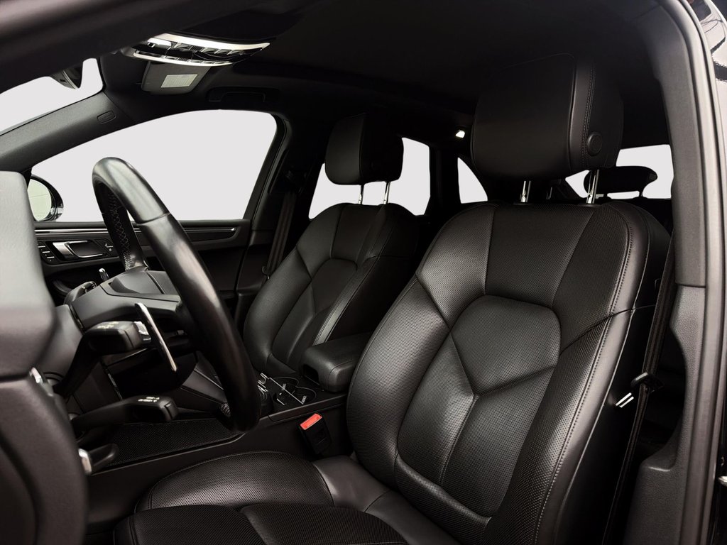 Porsche Macan  2023 à Laval, Québec - 13 - w1024h768px