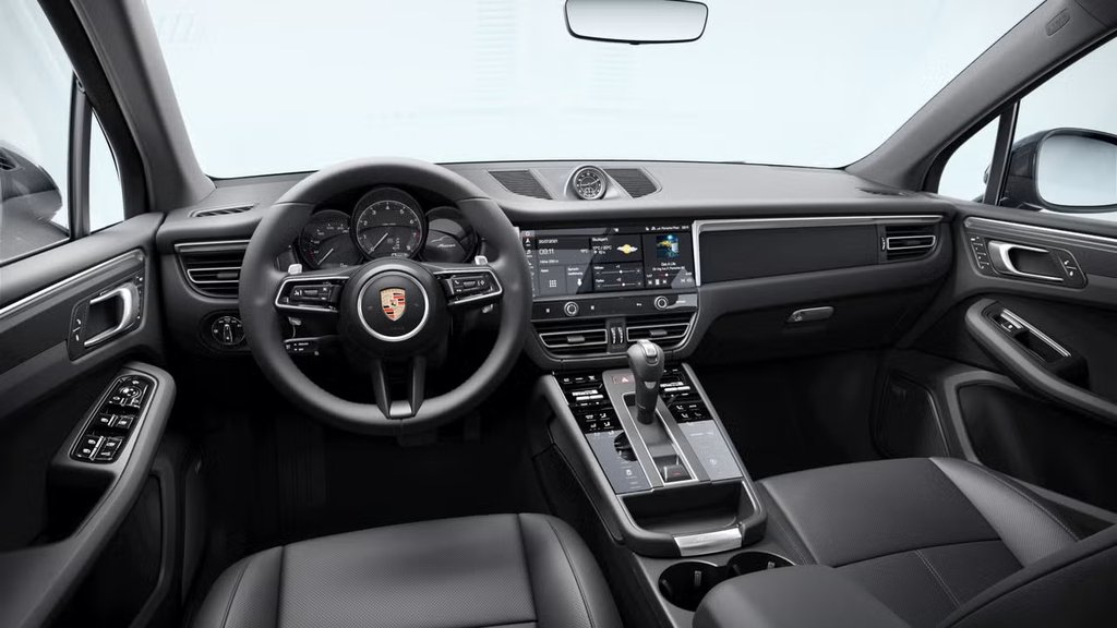 Porsche Macan  2023 à Laval, Québec - 2 - w1024h768px