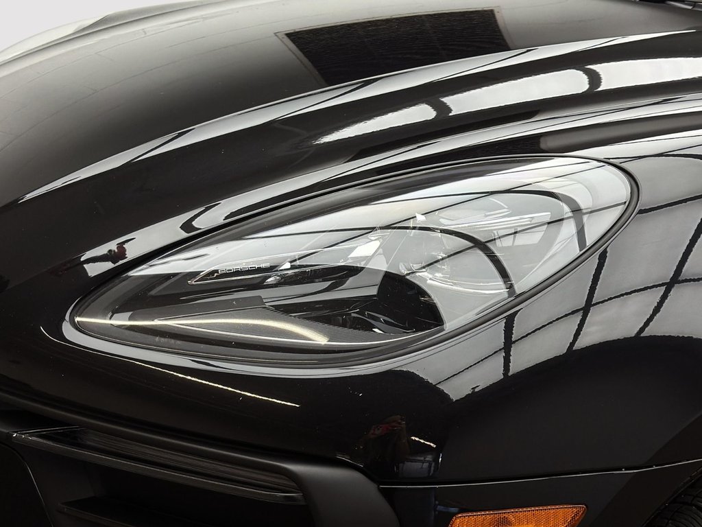 Porsche Macan  2023 à Laval, Québec - 8 - w1024h768px