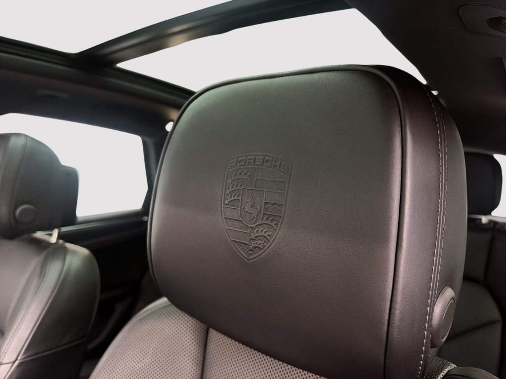 Porsche Macan  2023 à Laval, Québec - 24 - w1024h768px