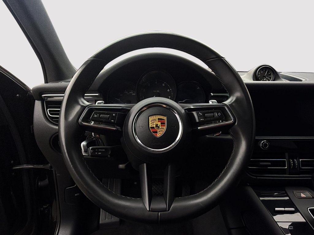 Porsche Macan  2023 à Laval, Québec - 15 - w1024h768px