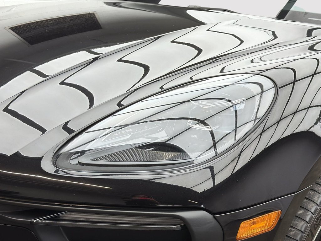 Porsche Macan  2023 à Laval, Québec - 8 - w1024h768px