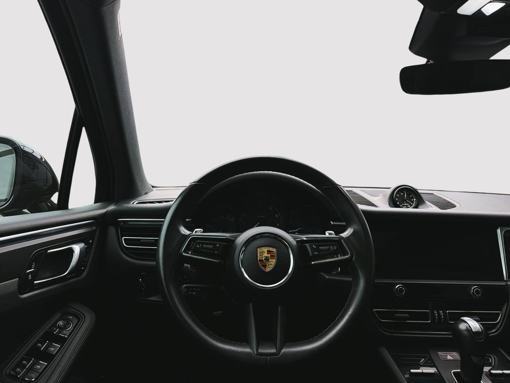Porsche Macan  2023 à Laval, Québec - 14 - w1024h768px