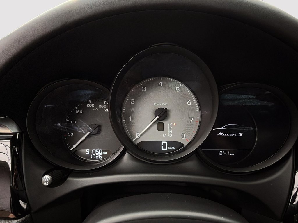 Porsche Macan S 2023 à Laval, Québec - 17 - w1024h768px