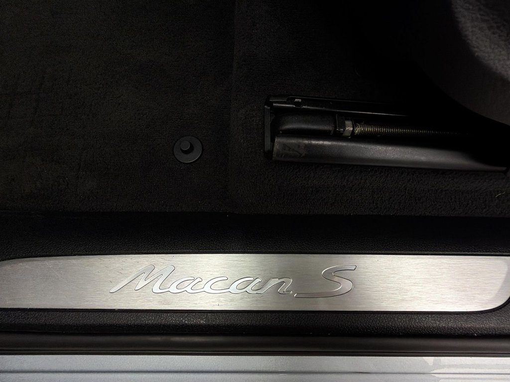 Porsche Macan S 2023 à Laval, Québec - 28 - w1024h768px