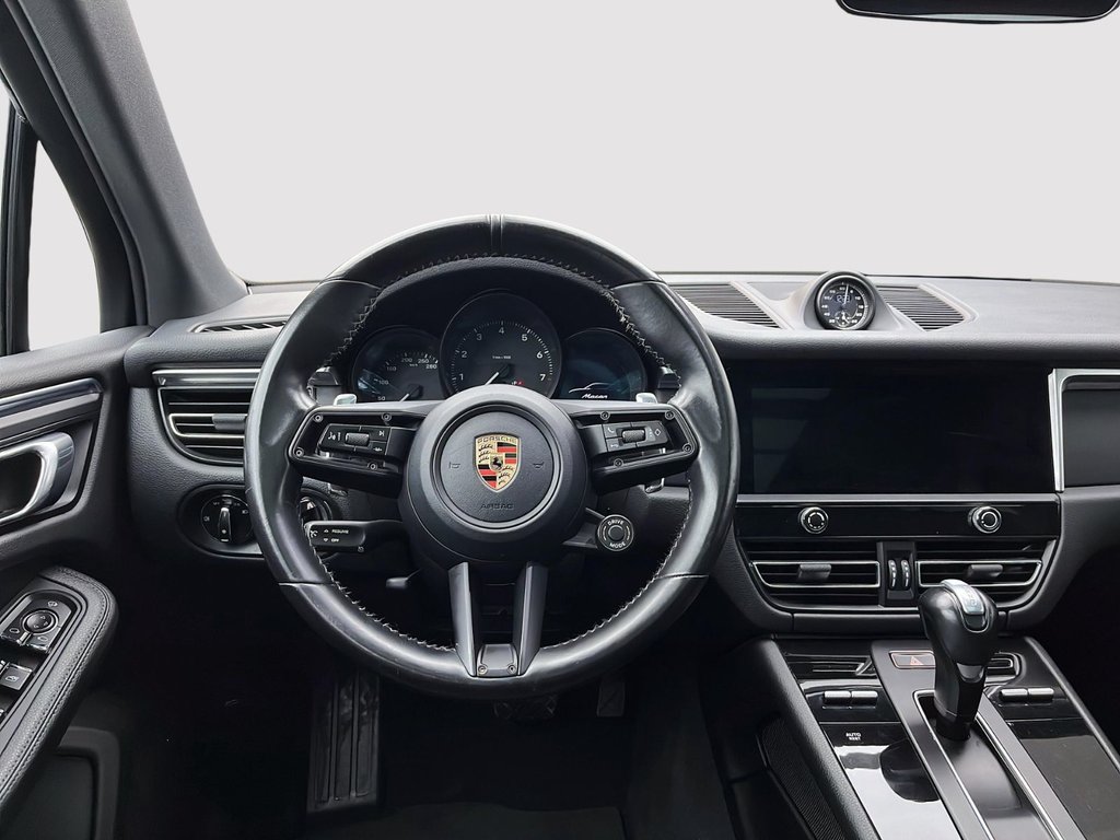 2023 Porsche Macan in Laval, Quebec - 14 - w1024h768px