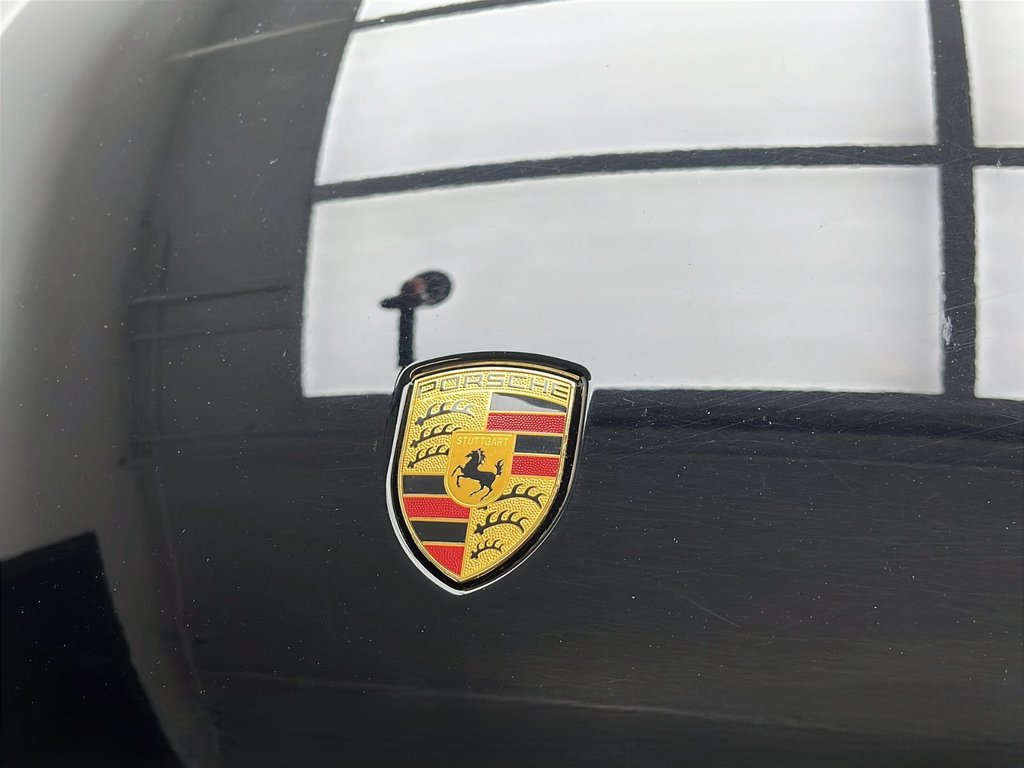 2023 Porsche Macan in Laval, Quebec - 6 - w1024h768px