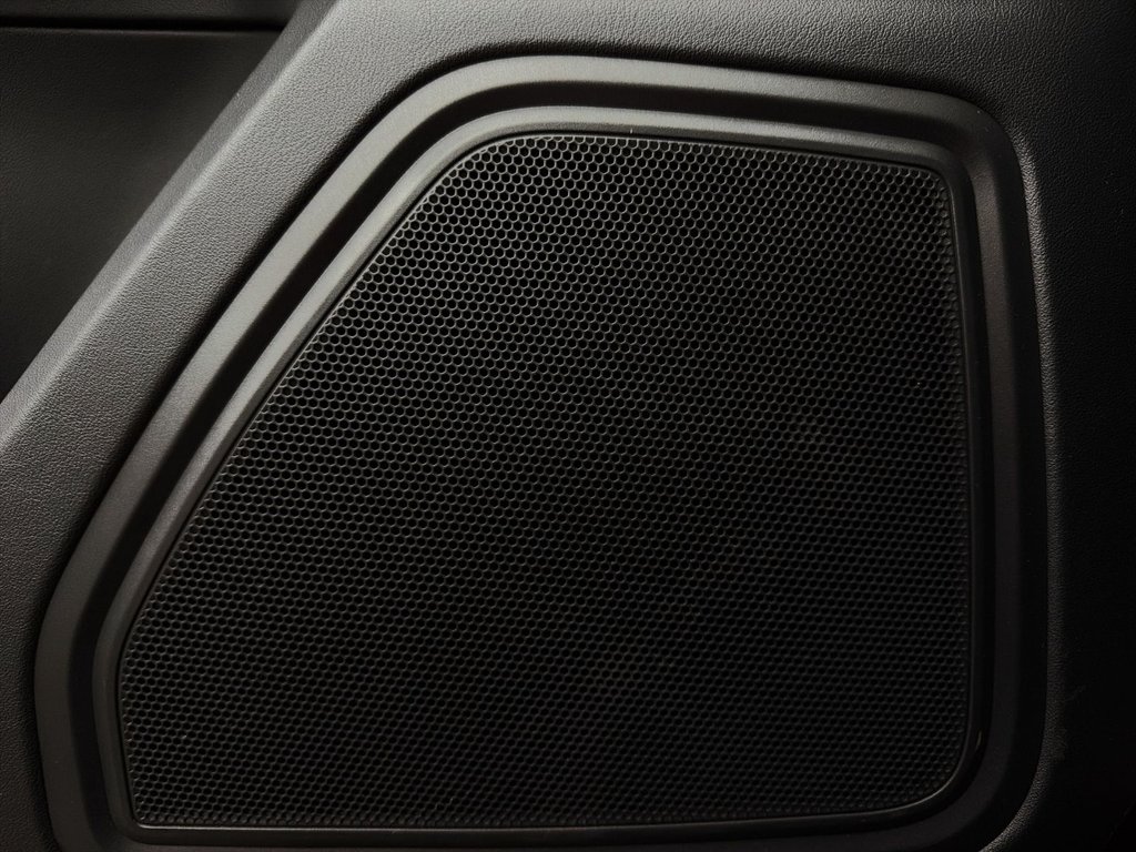 Porsche Macan GTS 2023 à Laval, Québec - 31 - w1024h768px