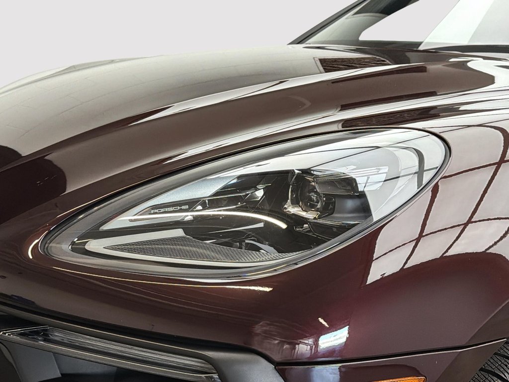 Porsche Macan GTS 2023 à Laval, Québec - 8 - w1024h768px