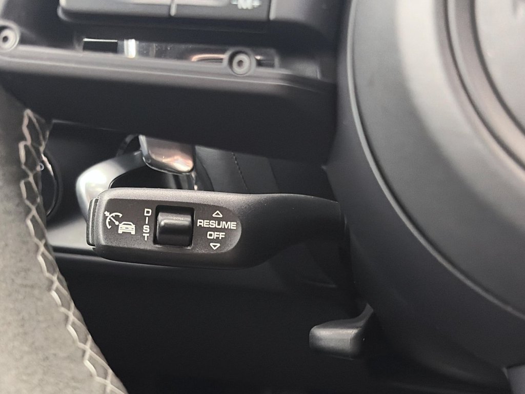2023 Porsche Macan GTS in Laval, Quebec - 18 - w1024h768px