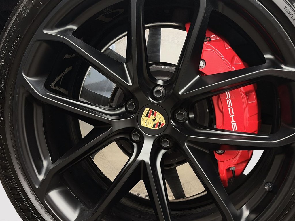 2023 Porsche Macan GTS in Laval, Quebec - 13 - w1024h768px