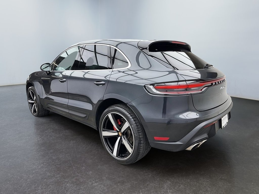 2024  Macan S Premium Package Plus in Laval, Quebec - 3 - w1024h768px