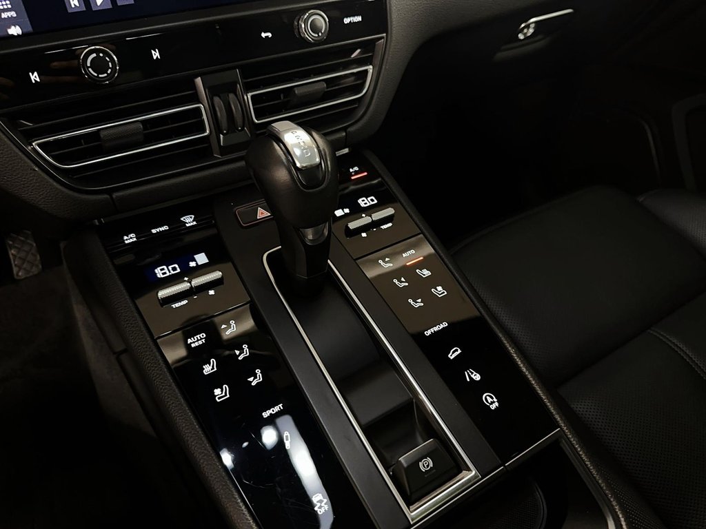 Porsche Macan S  V6 Premium Package Plus 2024 à Laval, Québec - 21 - w1024h768px