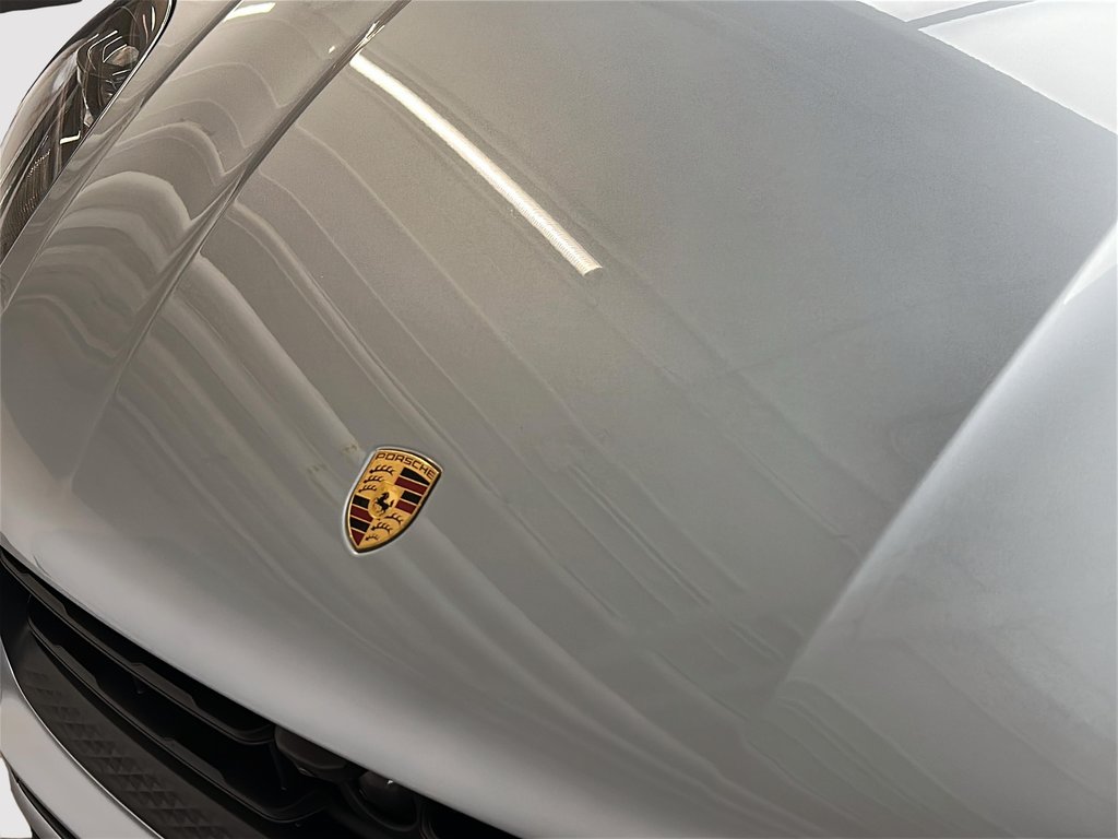 Porsche Macan Premium Package Plus 2024 à Laval, Québec - 8 - w1024h768px