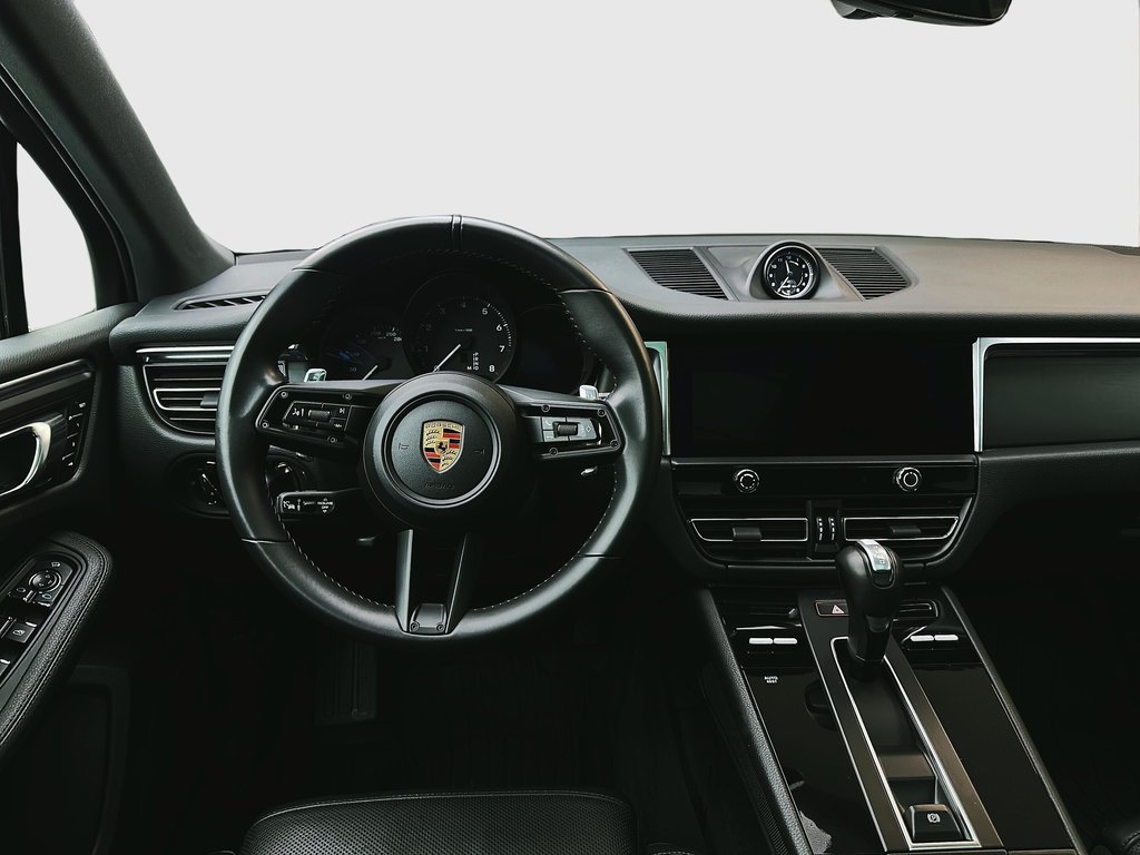 Porsche Macan Premium Package Plus 2024 à Laval, Québec - 17 - w1024h768px