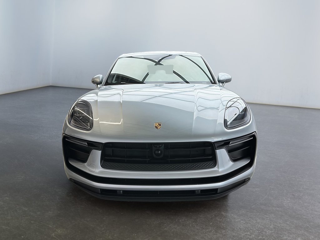 Porsche Macan Premium Package Plus 2024 à Laval, Québec - 6 - w1024h768px