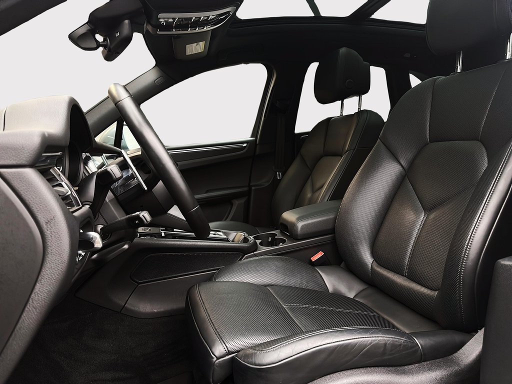 Porsche Macan Premium Package Plus 2024 à Laval, Québec - 15 - w1024h768px