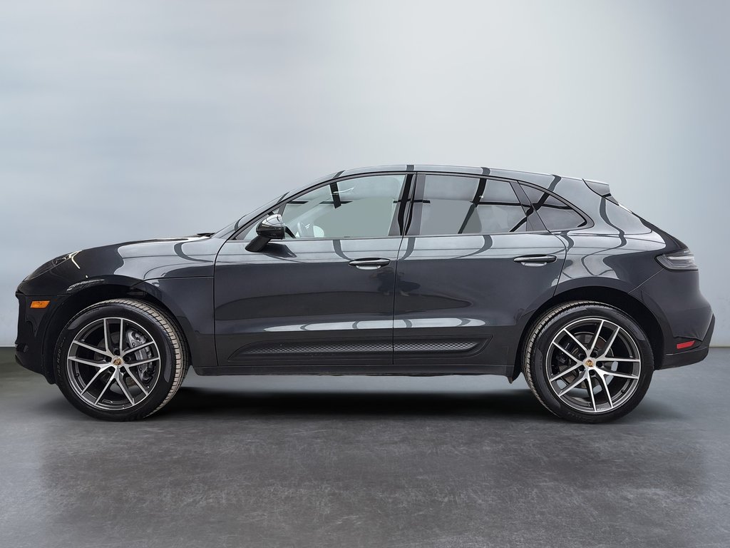 2024 Porsche Macan Premium Package Plus in Laval, Quebec - 2 - w1024h768px