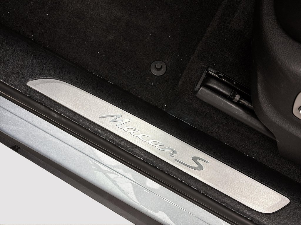 Porsche Macan S  V6 Premium Package Plus 2024 à Laval, Québec - 31 - w1024h768px