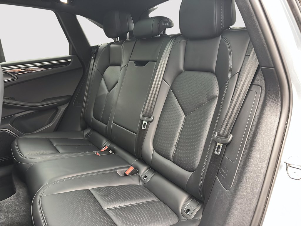 Porsche Macan S  V6 Premium Package Plus 2024 à Laval, Québec - 24 - w1024h768px